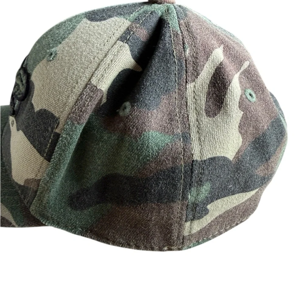 Men’s Top of the World One Fit Florida Gator Camo Collegiate Hat - Picture 5 of 11